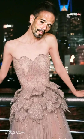 老baby胡子拉碴辣 老baby 胡子拉碴 辣眼睛