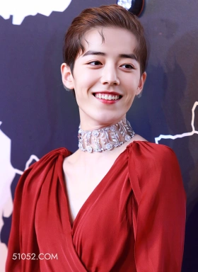 亚 美女 胡子拉碴 兄弟 辣眼睛