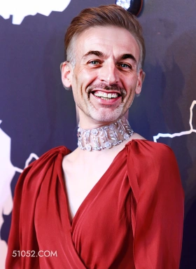 23 美女 胡子拉碴 辣眼睛 日常